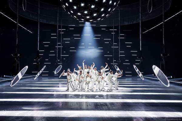 Generalprobe der neuen Eisshow A NEW DAY von Holiday on Ice im Grefrather EisSport & EventPark am 16.11.2021