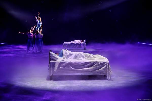 Generalprobe der neuen Eisshow A NEW DAY von Holiday on Ice im Grefrather EisSport & EventPark am 16.11.2021