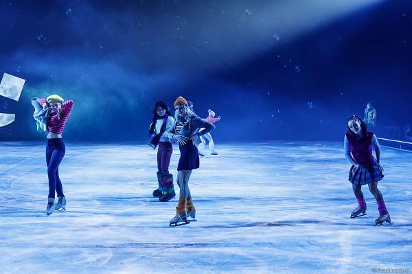 Generalprobe der neuen Eisshow A NEW DAY von Holiday on Ice im Grefrather EisSport & EventPark am 16.11.2021
