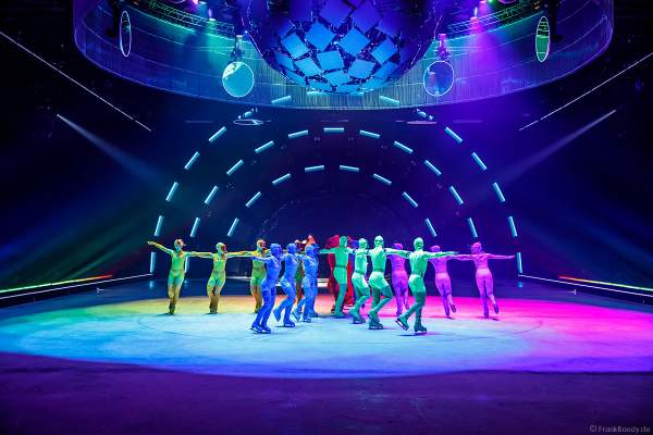 Generalprobe der neuen Eisshow A NEW DAY von Holiday on Ice im Grefrather EisSport & EventPark am 16.11.2021
