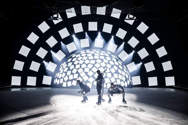 Generalprobe der neuen Eisshow A NEW DAY von Holiday on Ice im Grefrather EisSport & EventPark am 16.11.2021