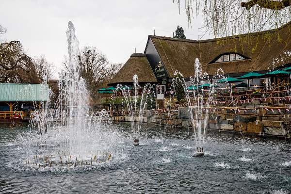 Die neue romantische Bootsfahrt „Josefinas kaiserliche Zauberreise“ im Europa-Park beim Start der Sommersaison 2022