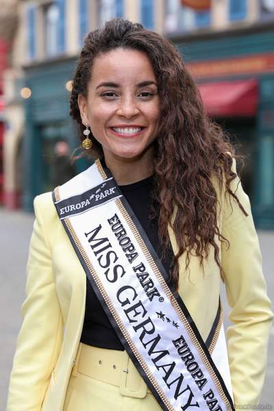 Miss Germany 2022, Domitila Barros im Europa-Park beim Start der Sommersaison 2022