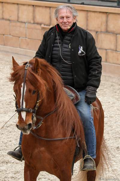 Der französische Stuntman und Pferdetrainer Mario Luraschi im Europa-Park beim Start der Sommersaison 2022