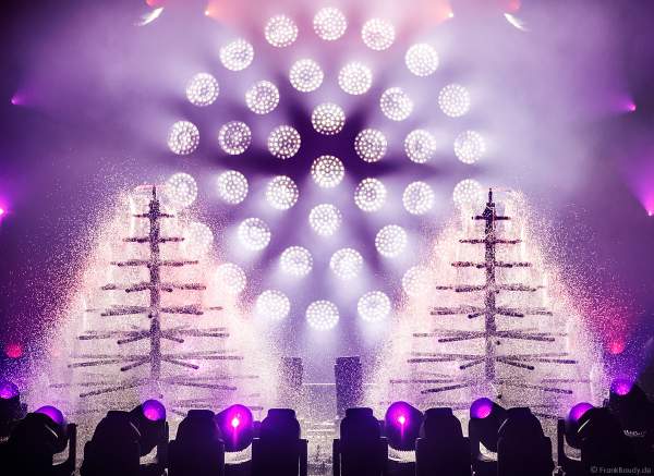 Lightshow der Firma AYRTON auf der Messe Prolight + Sound 2022 in Frankfurt