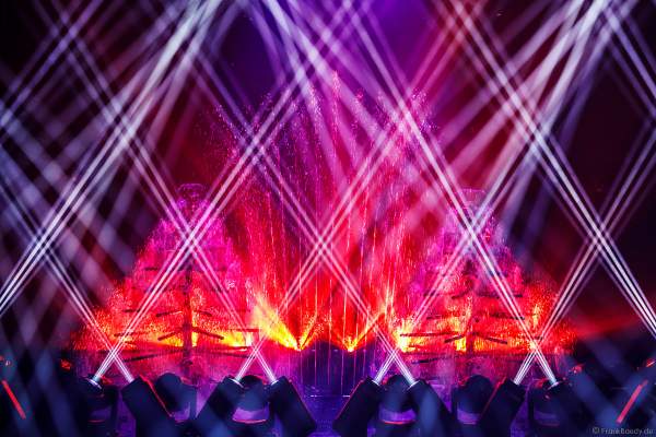Lightshow der Firma AYRTON auf der Messe Prolight + Sound 2022 in Frankfurt