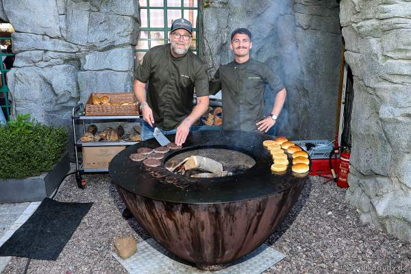 Rentier-Burger kreiert von Thomas Mack und Brian Bojsen während einer Reise nach Lappland beim Midsommar Havn-Fest im Europa-Park
