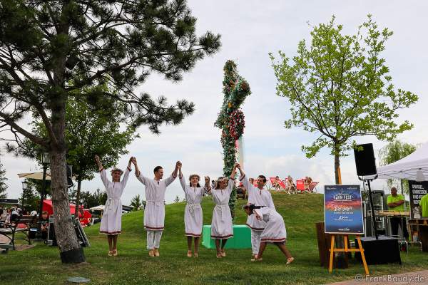 Tanzvorführung beim Midsommar Havn-Fest im Europa-Park