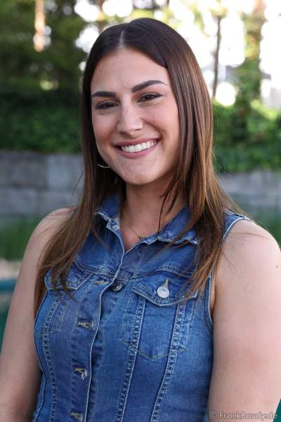 Lia Mitrou, Freundin von Knossi - Jens Knossalla - Backstage bei der Internet Casting Show "ShowYourTalent" im Europa-Park