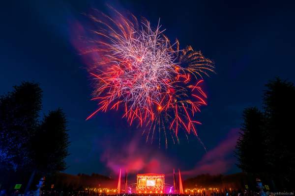 Feuerwerk bei Schloss in Flammen 2022 in Schwetzingen beim Mannheimer Sommer