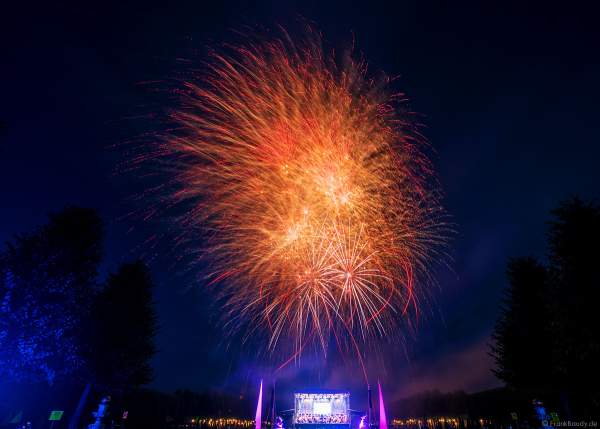 Feuerwerk bei Schloss in Flammen 2022 in Schwetzingen beim Mannheimer Sommer