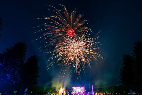 Feuerwerk bei Schloss in Flammen 2022 in Schwetzingen beim Mannheimer Sommer