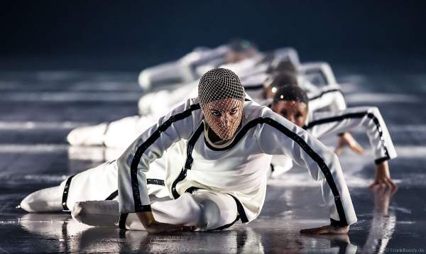 Farbenprächtiges Eisspektakel A NEW DAY von Holiday on Ice in der Frankfurter Festhalle am 03.01.2023
