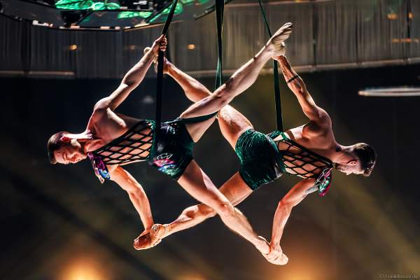 Farbenprächtiges Eisspektakel A NEW DAY von Holiday on Ice in der Mannheimer SAP Arena am 02.02.2023