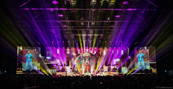 Weltpremiere der EVOLUT30N 2023 Tour von DJ BoBo in der Europa-Park Arena Rust am 13.01.2023