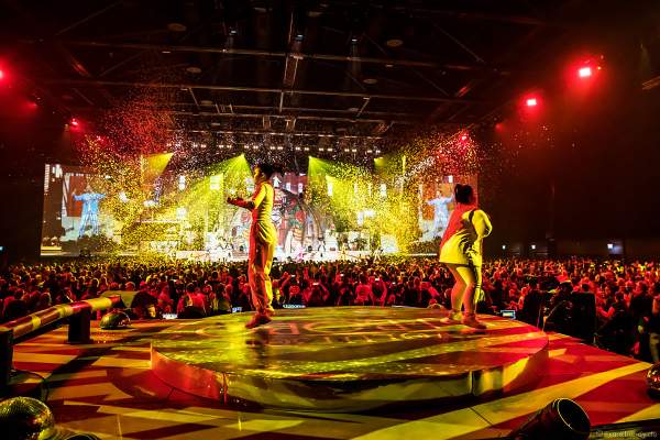 Finale bei der Weltpremiere der EVOLUT30N 2023 Tour von DJ BoBo in der Europa-Park Arena Rust am 13.01.2023