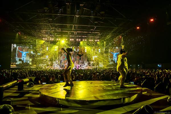 Finale bei der Weltpremiere der EVOLUT30N 2023 Tour von DJ BoBo in der Europa-Park Arena Rust am 13.01.2023