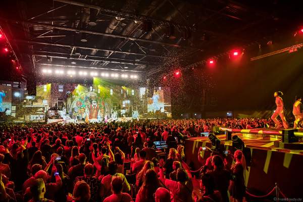 Finale bei der Weltpremiere der EVOLUT30N 2023 Tour von DJ BoBo in der Europa-Park Arena Rust am 13.01.2023