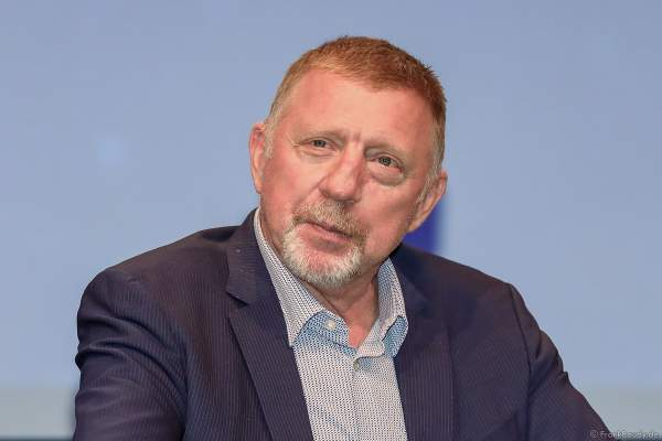 Tennis-Superstar Boris Becker als Gastredner beim CloudFest 2023 im Europa-Park