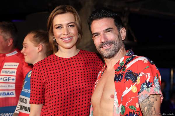 Verena Kerth und Marc Terenzi bei der Eröffnung von Europas größter Speed-Rutsche „Vikingløp" in der Wasserwelt Rulantica des Europa-Park