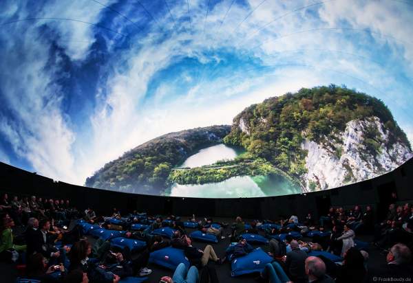 360-Grad-Filmabenteuer NIKOLA TESLA´S BEAUTIFUL CROATIA im Traumzeit-Dome - Europa-Park 2023 - MACK Magic und SOFTMACHINE