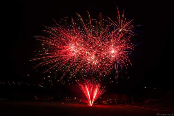 Großes Feuerwerk-Vorschießen beim PYROFORUM 2023 oberhalb des Loreley-Plateaus