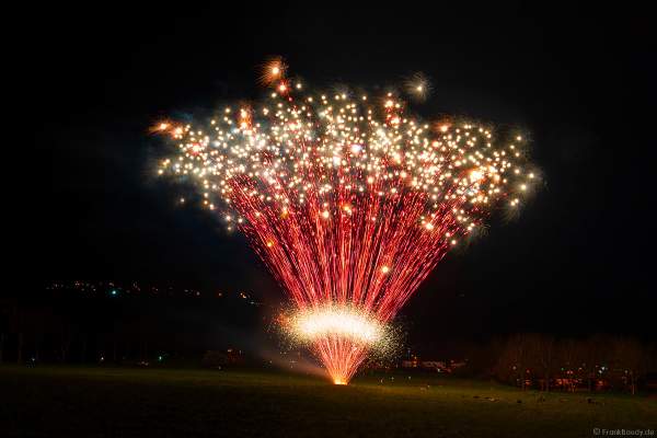 Großes Feuerwerk-Vorschießen beim PYROFORUM 2023 oberhalb des Loreley-Plateaus
