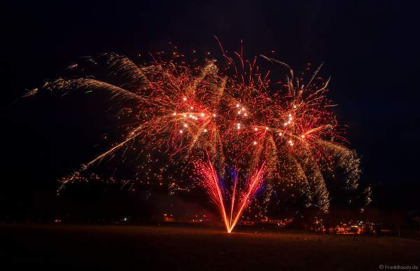 Großes Feuerwerk-Vorschießen beim PYROFORUM 2023 oberhalb des Loreley-Plateaus