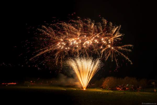 Großes Feuerwerk-Vorschießen beim PYROFORUM 2023 oberhalb des Loreley-Plateaus