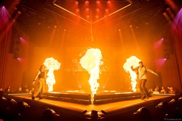 Lichtshow und Live-Performance-Trilogie "All Environments" von ROBE auf der Prolight + Sound 2023 in Frankfurt