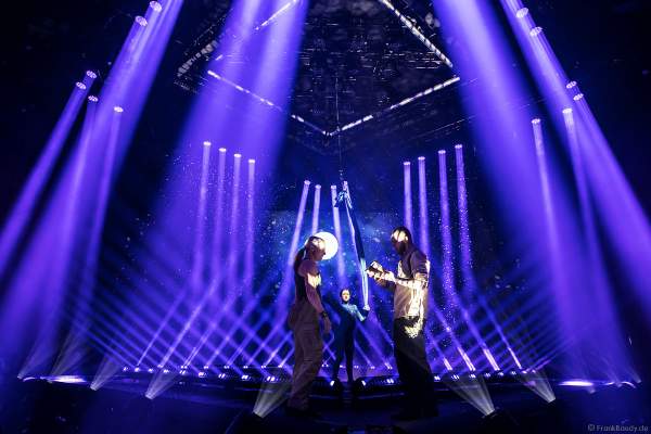 Lichtshow und Live-Performance-Trilogie "All Environments" von ROBE auf der Prolight + Sound 2023 in Frankfurt