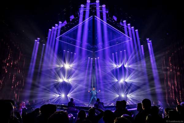 Lichtshow und Live-Performance-Trilogie "All Environments" von ROBE auf der Prolight + Sound 2023 in Frankfurt