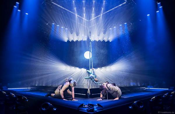 Lichtshow und Live-Performance-Trilogie "All Environments" von ROBE auf der Prolight + Sound 2023 in Frankfurt