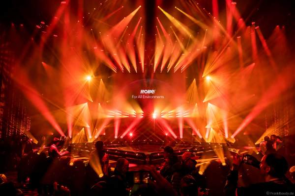 Licht- und Demoshow "Voice of God" - Präsentation der einzelnen Produkte von ROBE auf der Prolight + Sound 2023 in Frankfurt
