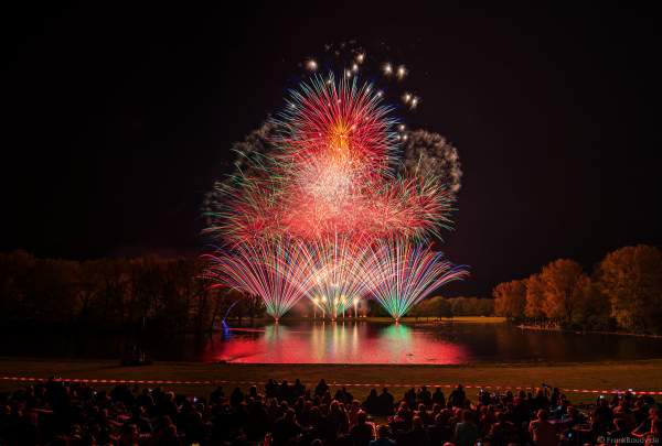 Feuerwerk bei RHEIN IN FLAMMEN 2023 in Bonn/Rheinaue (von Weco Feuerwerk)