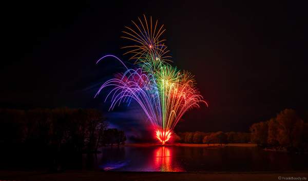 Feuerwerk bei RHEIN IN FLAMMEN 2023 in Bonn/Rheinaue (von Weco Feuerwerk)