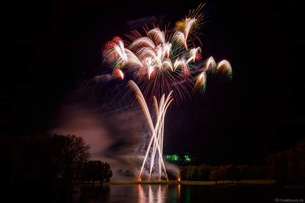 Feuerwerk bei RHEIN IN FLAMMEN 2023 in Bonn/Rheinaue (von Weco Feuerwerk)