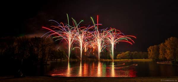 Feuerwerk bei RHEIN IN FLAMMEN 2023 in Bonn/Rheinaue (von Weco Feuerwerk)