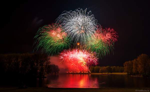 Feuerwerk bei RHEIN IN FLAMMEN 2023 in Bonn/Rheinaue (von Weco Feuerwerk)