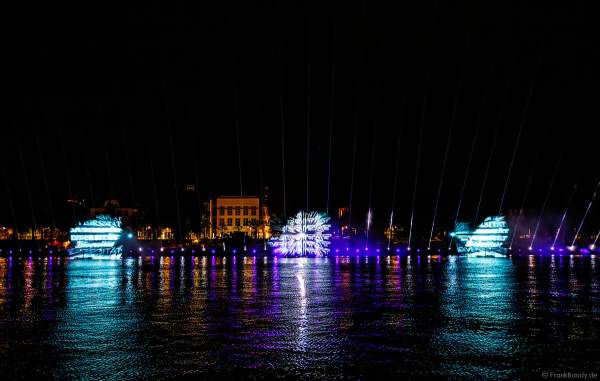 Lichtshow ODE-AN-DIE-DEMOKRATIE in Frankfurt beim Paulskirchenfest 2023