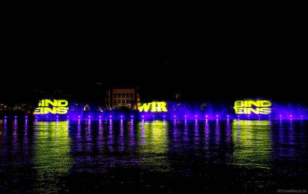 Lichtshow ODE-AN-DIE-DEMOKRATIE in Frankfurt beim Paulskirchenfest 2023