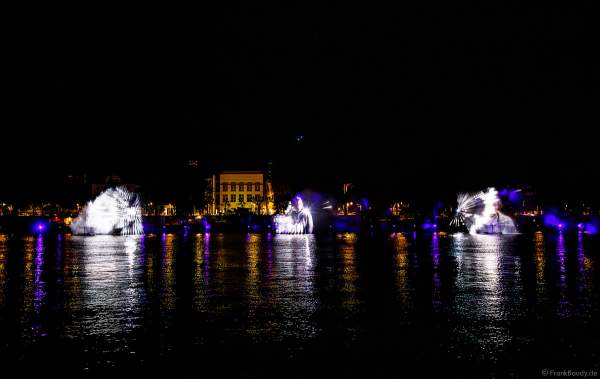 Lichtshow ODE-AN-DIE-DEMOKRATIE in Frankfurt beim Paulskirchenfest 2023