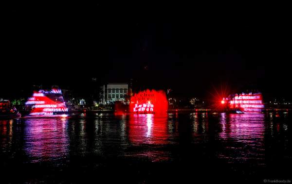 Lichtshow ODE-AN-DIE-DEMOKRATIE in Frankfurt beim Paulskirchenfest 2023