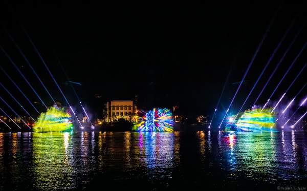 Lichtshow ODE-AN-DIE-DEMOKRATIE in Frankfurt beim Paulskirchenfest 2023