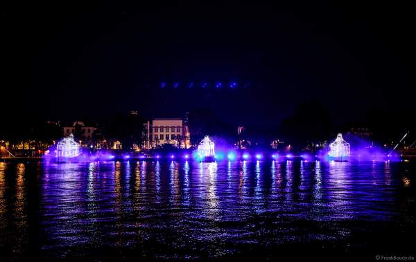 Lichtshow ODE-AN-DIE-DEMOKRATIE in Frankfurt beim Paulskirchenfest 2023