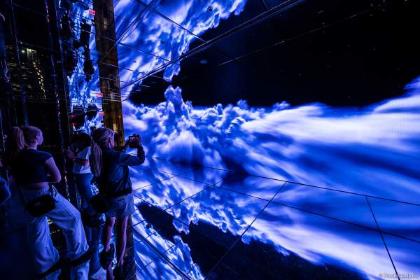 SUMMIT One Vanderbilt New York - City Gesichter in den Wolken - Air: Unity von Kenzo Digital