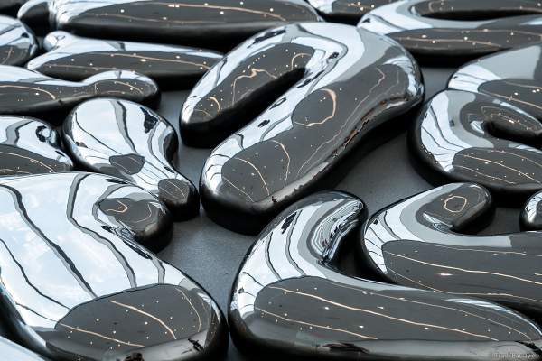 SUMMIT One Vanderbilt New York - Spiegelnde Tropfen - Kunstinstallation der Künstlerin Yayoi Kusama