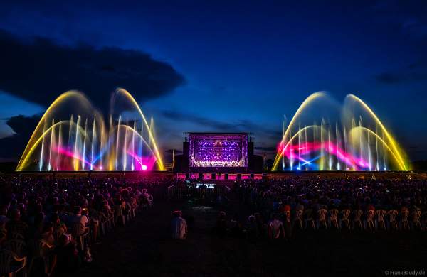 Die große Drohnenshow „Sommertraum“ zur Live-Musik des Philharmonischen Orchester Straßburg beim Festival Vents d’Est