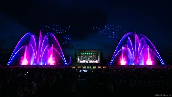 Die große Drohnenshow „Sommertraum“ zur Live-Musik des Philharmonischen Orchester Straßburg beim Festival Vents d’Est