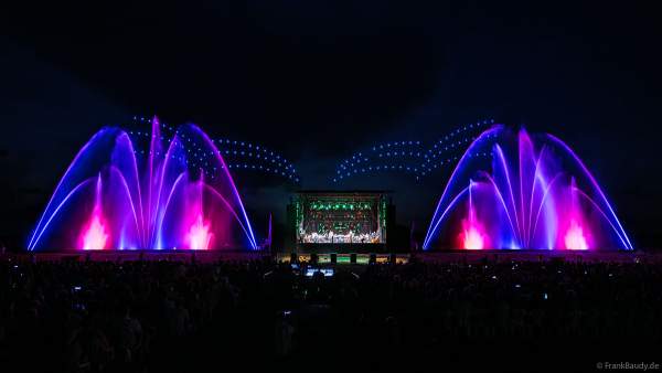Die große Drohnenshow „Sommertraum“ zur Live-Musik des Philharmonischen Orchester Straßburg beim Festival Vents d’Est